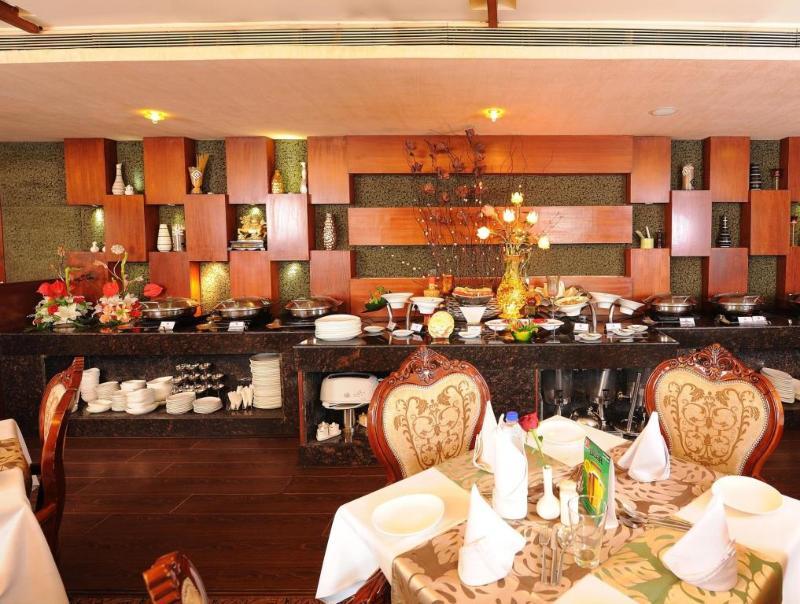 Hk Clarks Inn, Amritsar Buitenkant foto